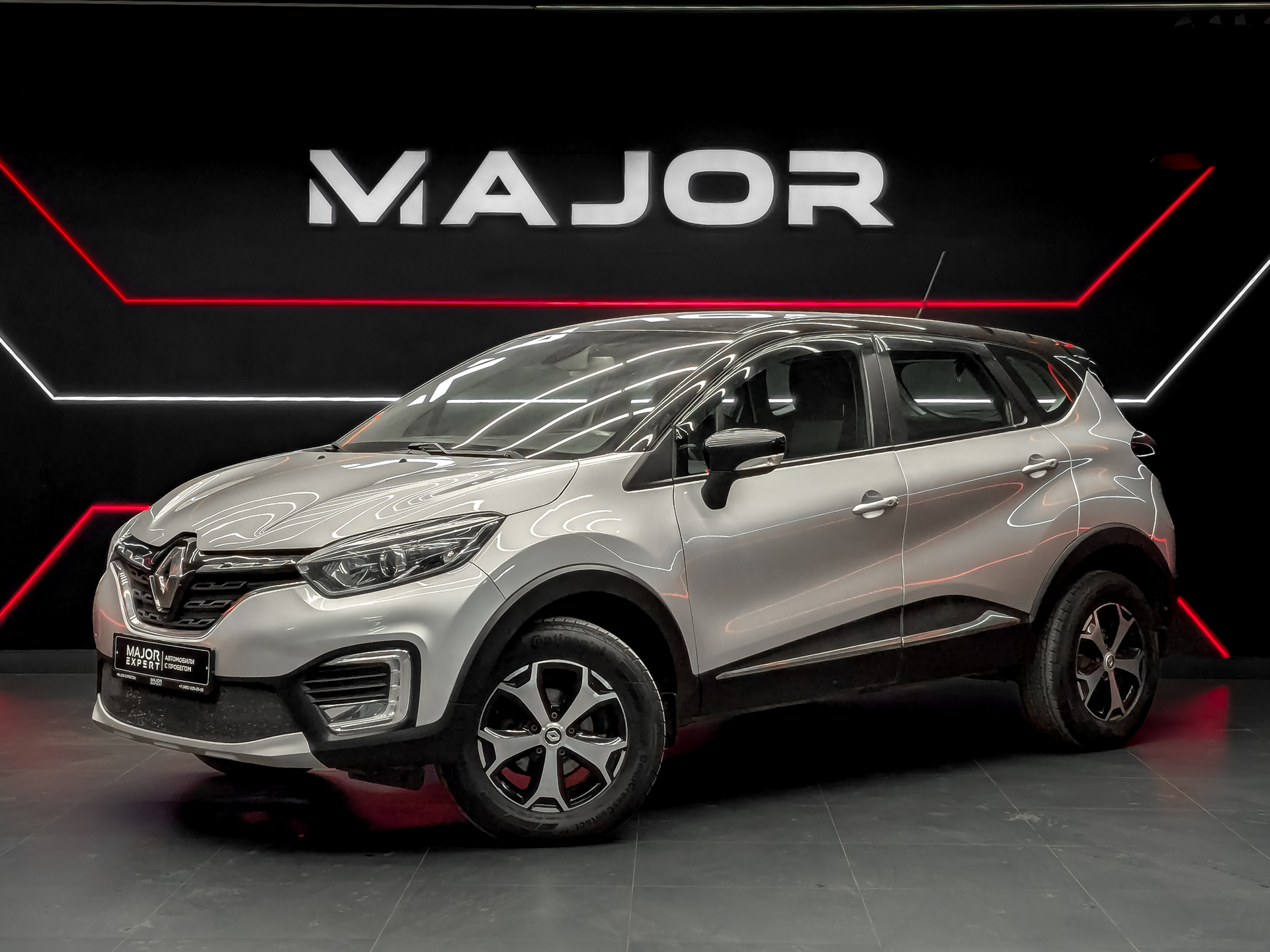 RENAULT Kaptur 1.60 (114 л.с), автомат, 2021, пробег 155 254 км