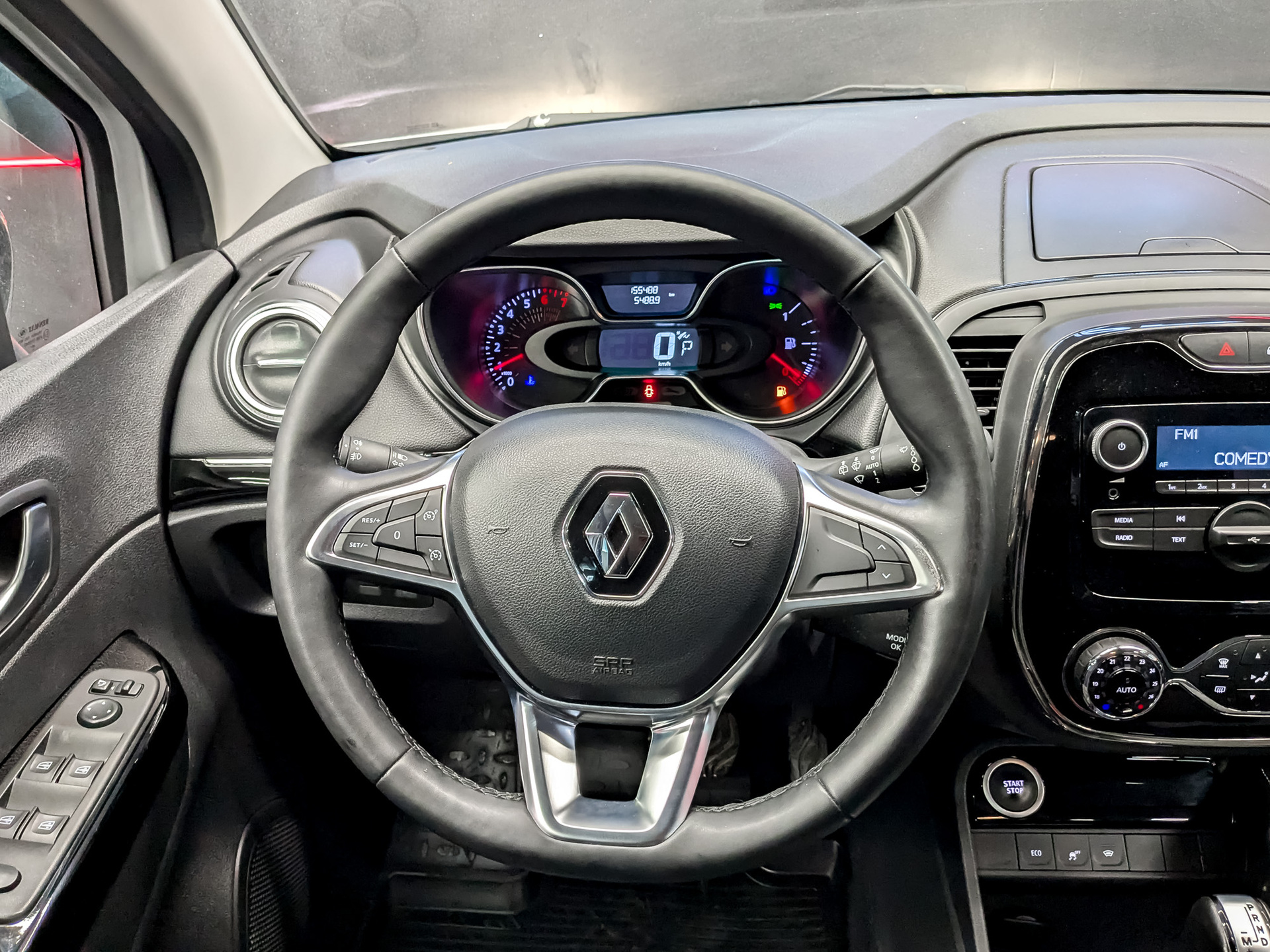 RENAULT Kaptur 1.60 (114 л.с), автомат, 2021, пробег 155 254 км