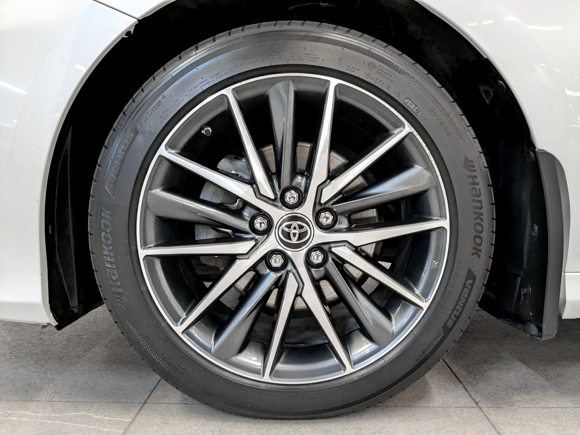 TOYOTA Camry 2.50 (200 л.с), автомат, 2021, пробег 125 203 км