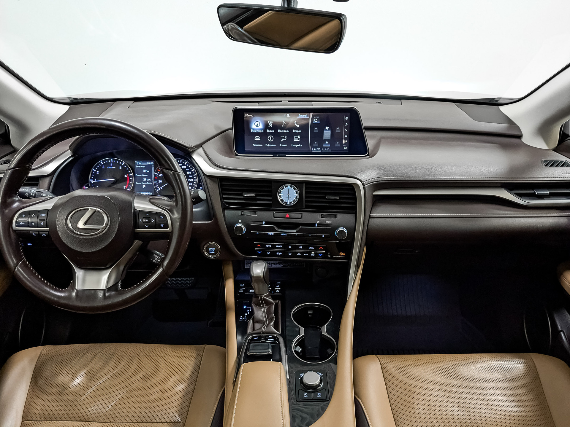 LEXUS RX 2.00 (238 л.с), автомат, 2019, пробег 156 000 км