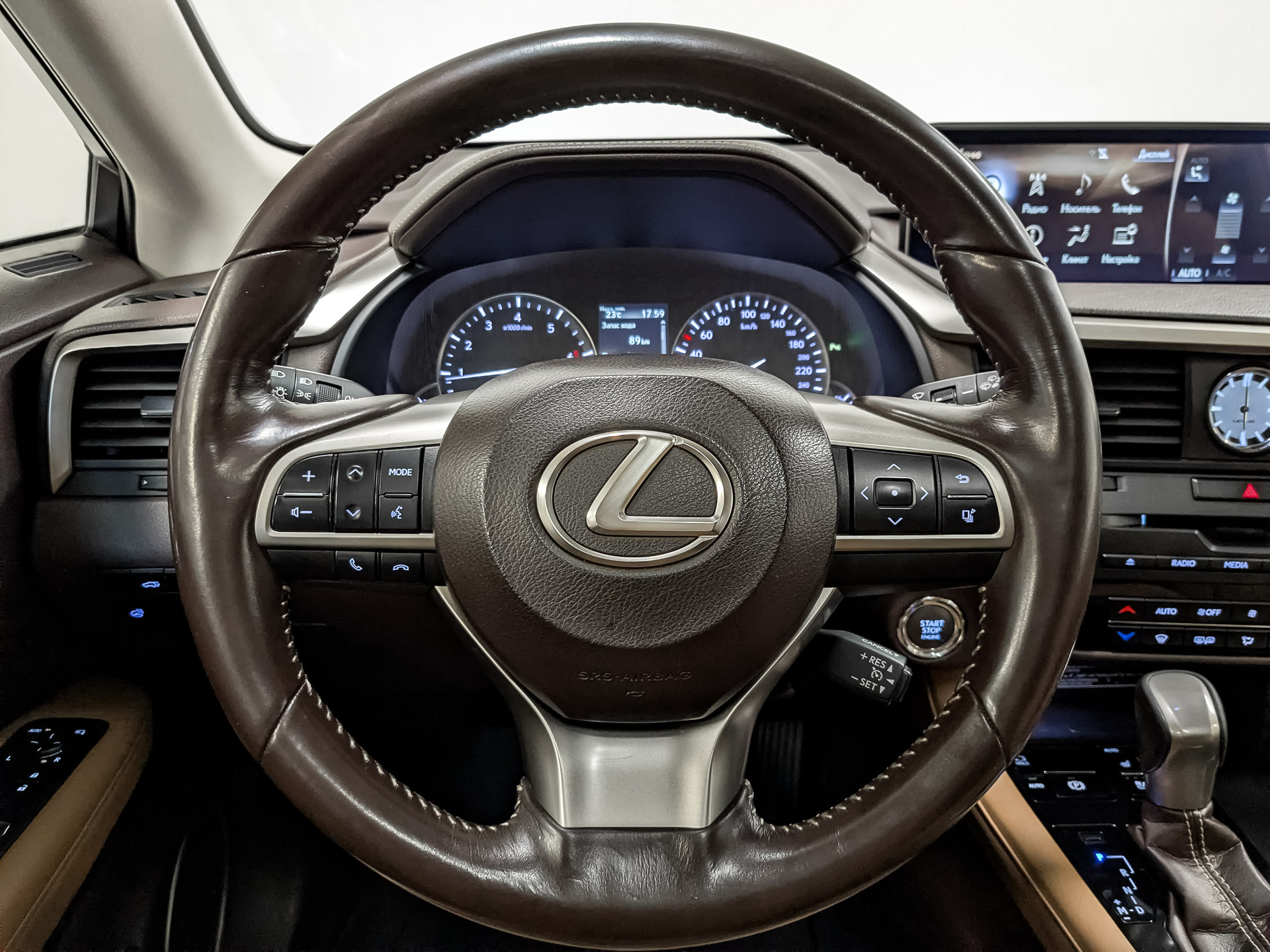 LEXUS RX 2.00 (238 л.с), автомат, 2019, пробег 156 000 км