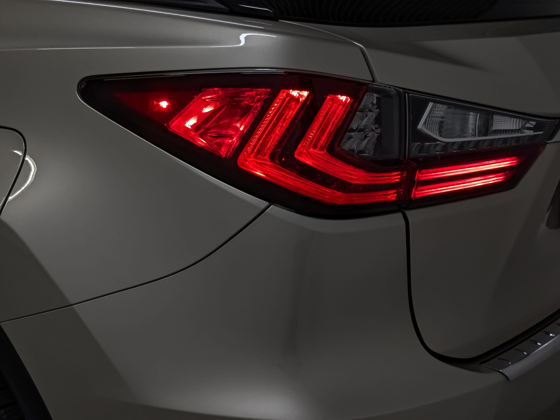 LEXUS RX 2.00 (238 л.с), автомат, 2019, пробег 156 000 км
