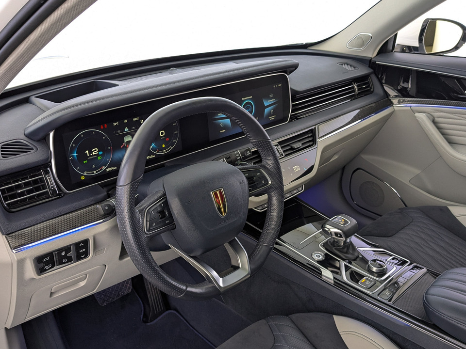 Фото Hongqi HS5 с пробегом 33092 км