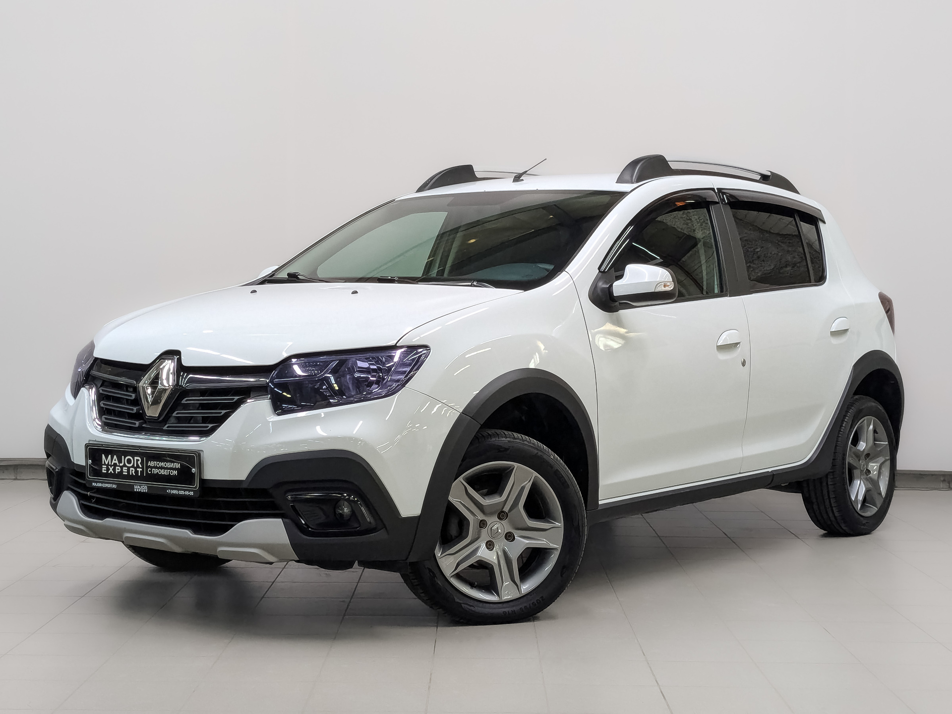 RENAULT Sandero 1.60 (113 л.с), автомат, 2021, пробег 118 222 км