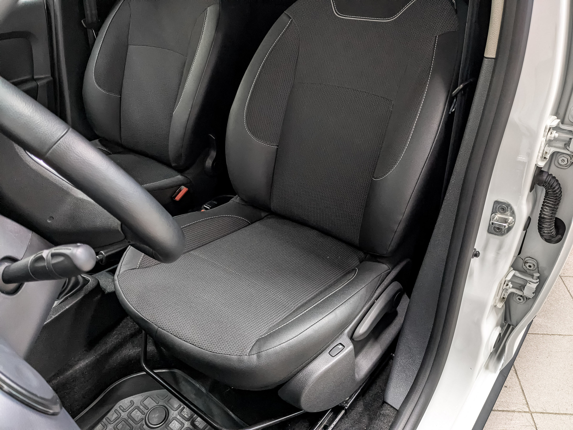 RENAULT Sandero 1.60 (113 л.с), автомат, 2021, пробег 118 222 км