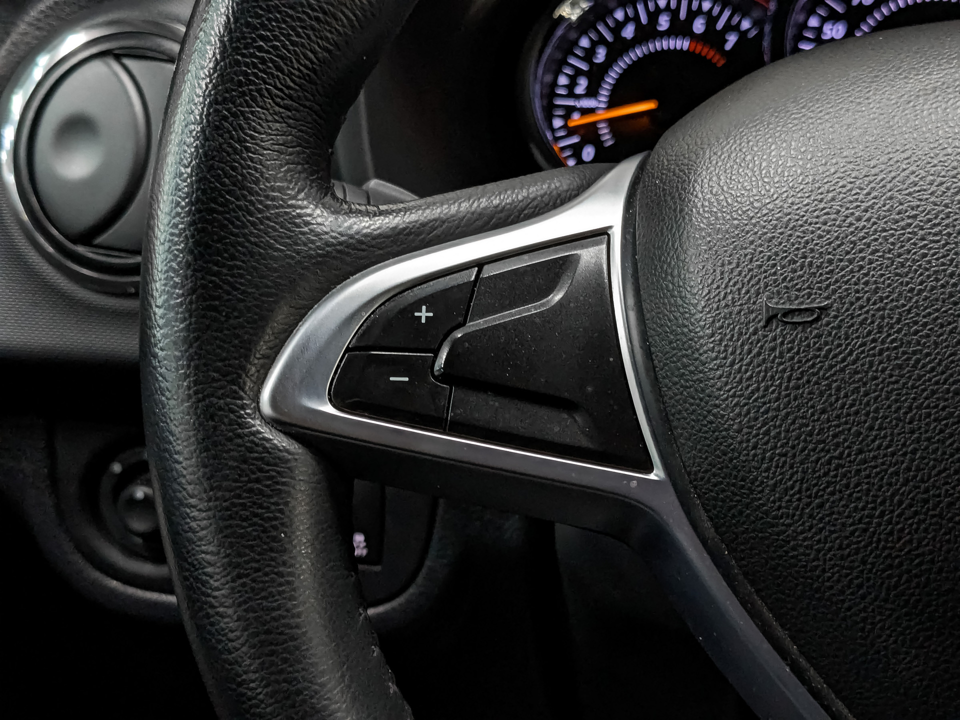 RENAULT Sandero 1.60 (113 л.с), автомат, 2021, пробег 118 222 км