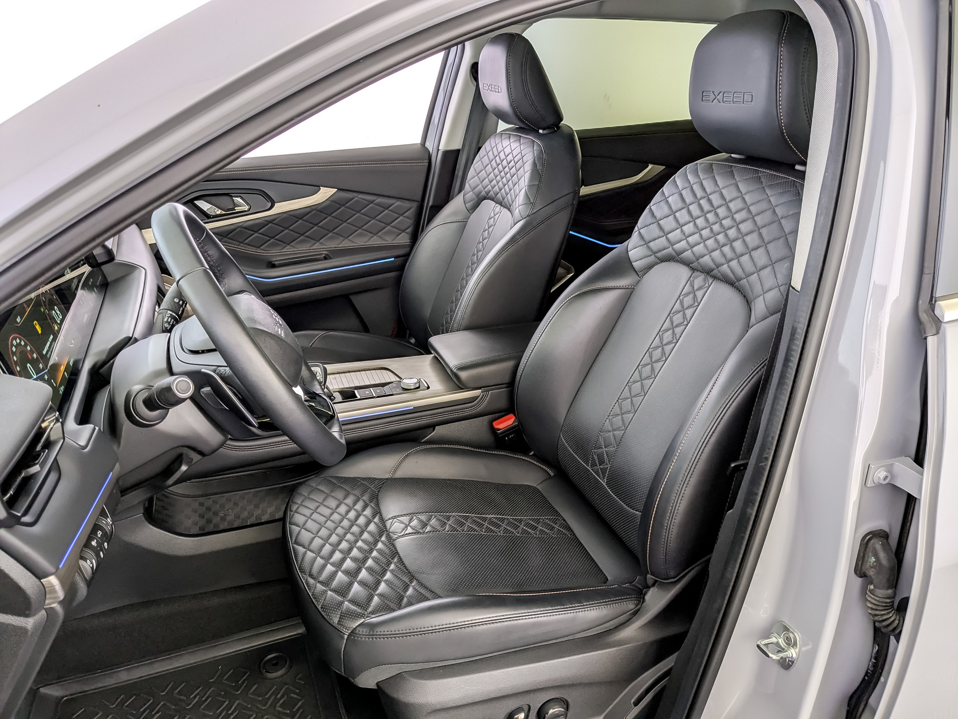 EXEED TXL 2.00 (197 л.с), автомат, 2023, пробег 33 105 км