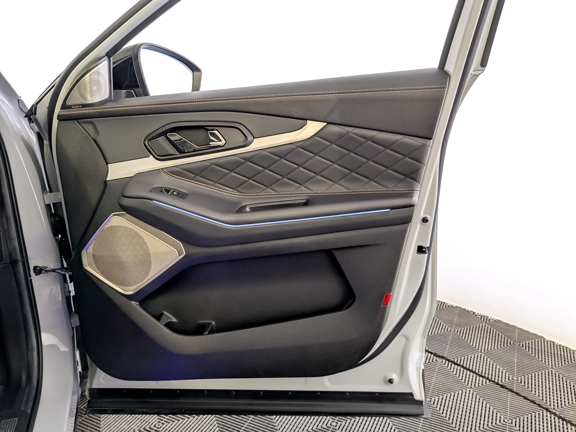 EXEED TXL 2.00 (197 л.с), автомат, 2023, пробег 33 105 км