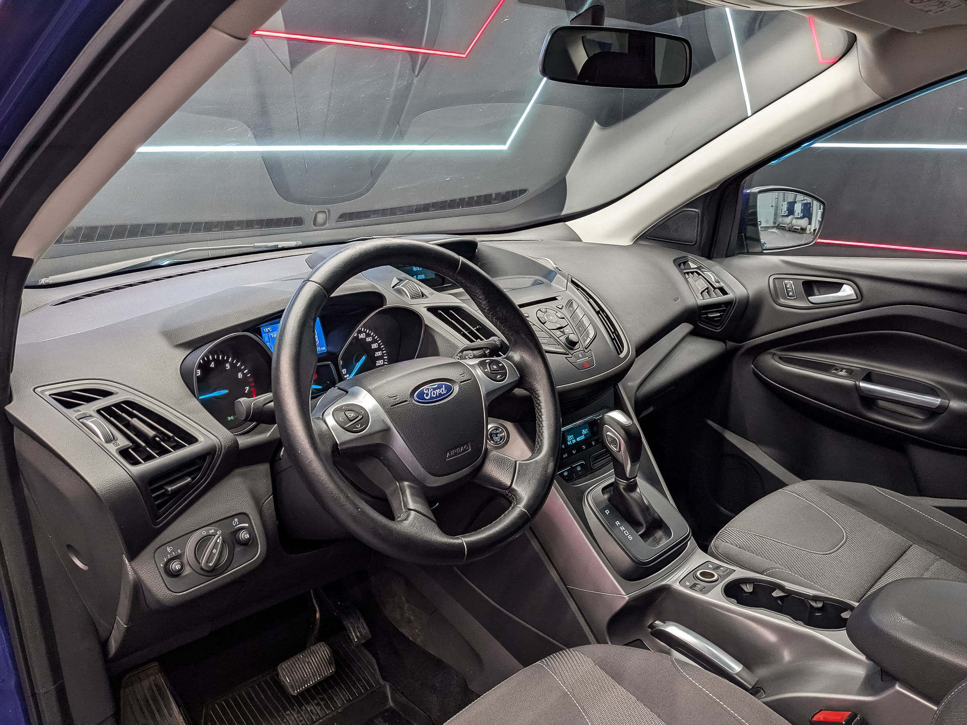 FORD Kuga 1.60 (150 л.с), автомат, 2016, пробег 92 565 км