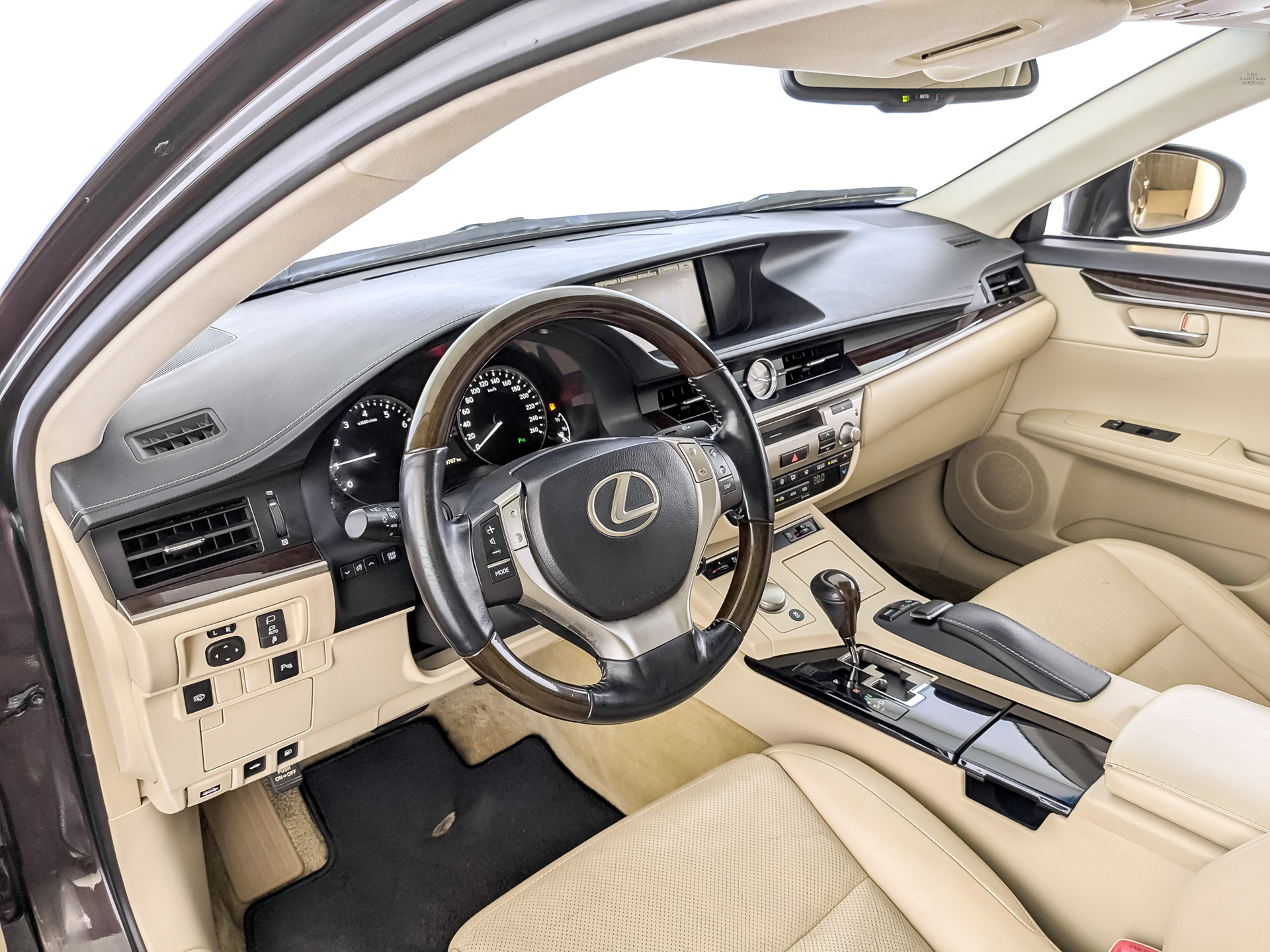 LEXUS ES 2.50 (184 л.с), автомат, 2014, пробег 139 704 км
