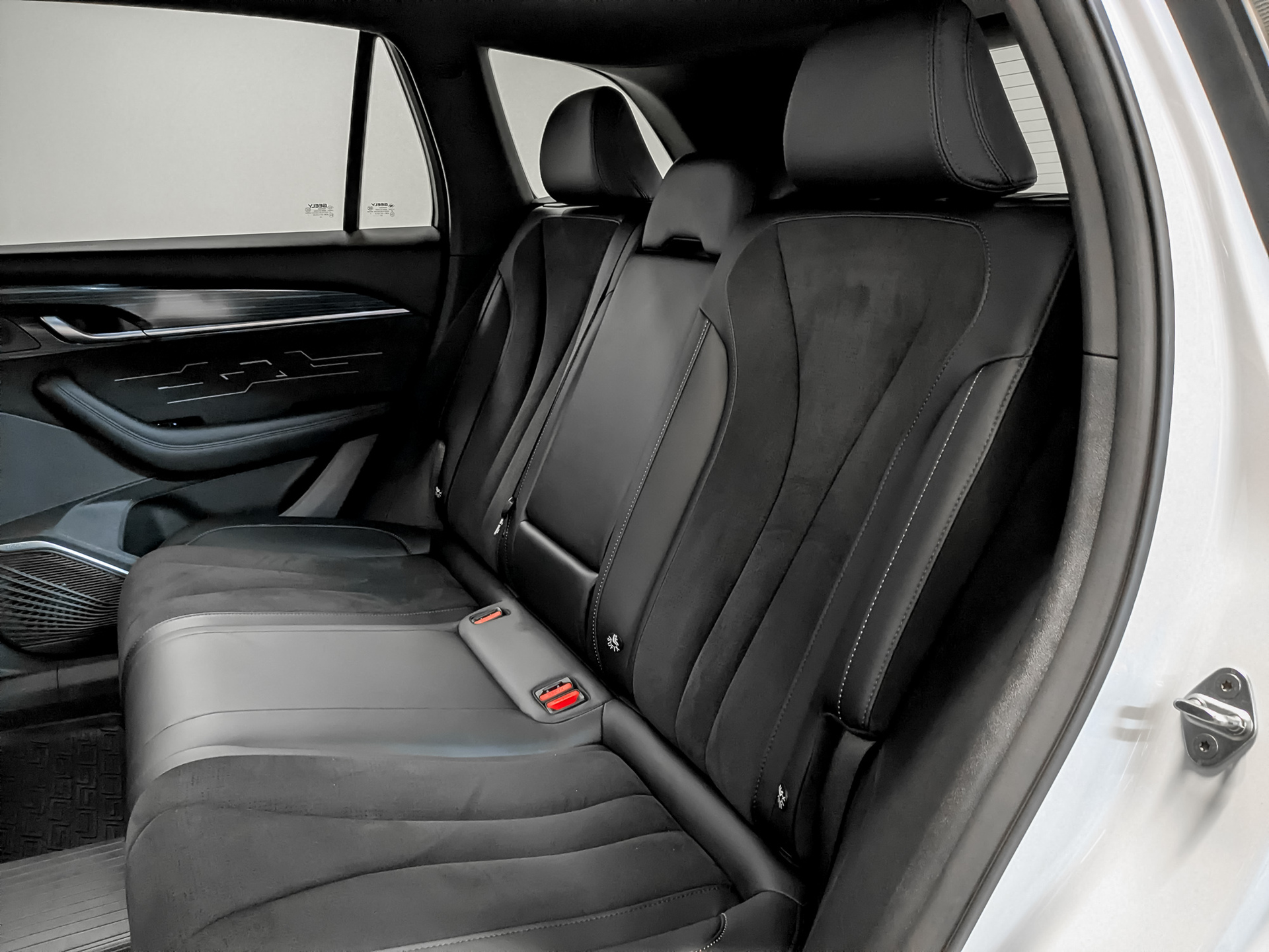 GEELY Monjaro 2.00 (238 л.с), автомат, 2024, пробег 16 134 км