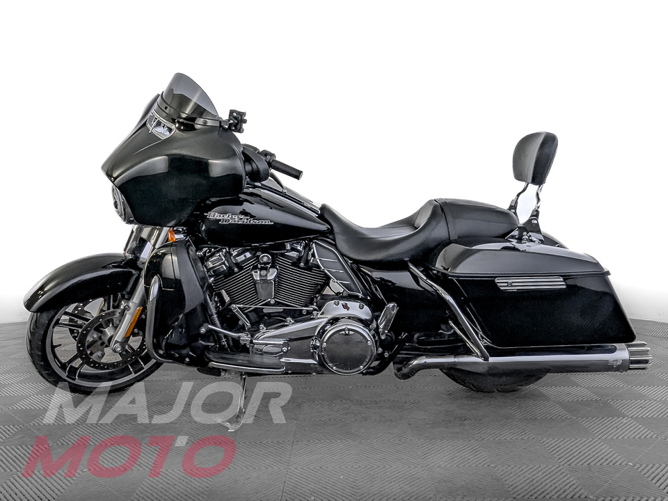 Harley-Davidson Street Glide 107 - фото №2