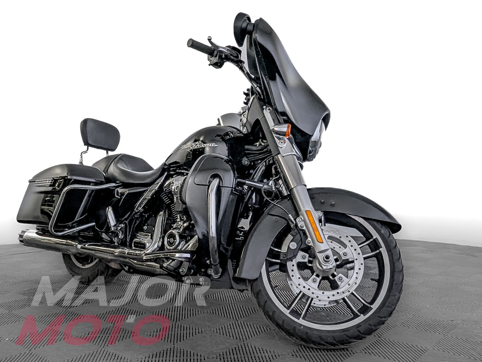 Harley-Davidson Street Glide 107 - фото №5
