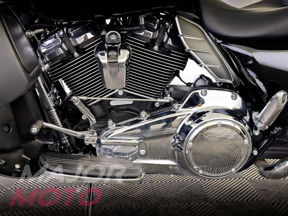 Harley-Davidson Street Glide 107 - фото №9