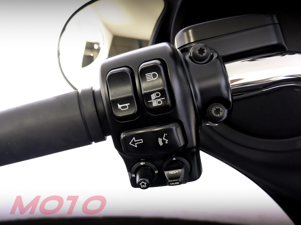 Harley-Davidson Street Glide 107 - фото №15