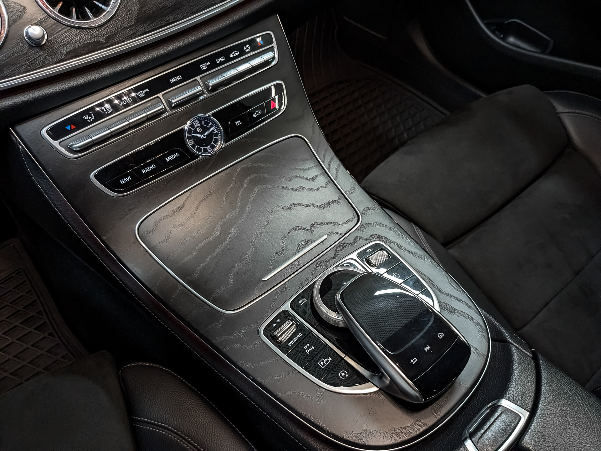 MERCEDES-BENZ E-Класс 2.00 (194 л.с), автомат, 2020, пробег 53 783 км