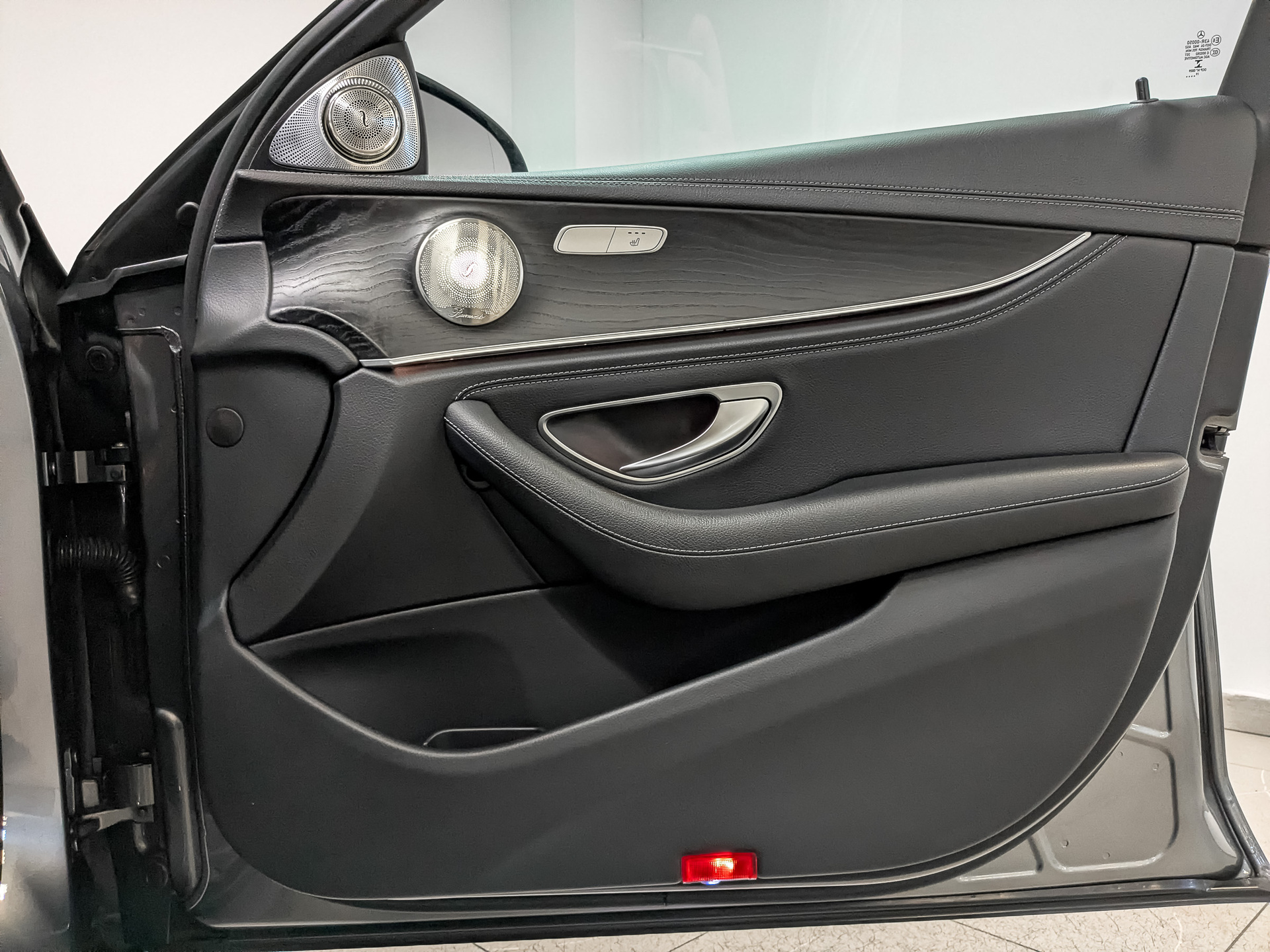 MERCEDES-BENZ E-Класс 2.00 (194 л.с), автомат, 2020, пробег 53 783 км