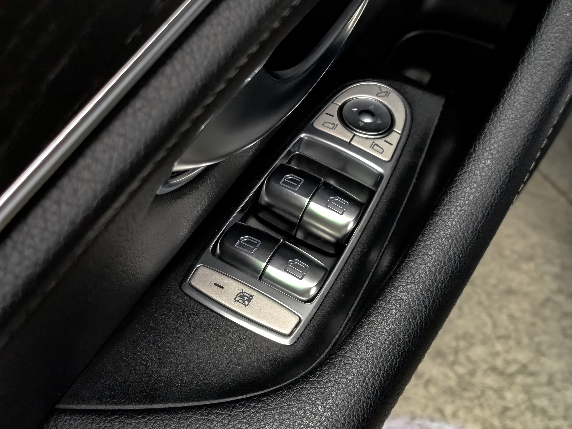 MERCEDES-BENZ E-Класс 2.00 (194 л.с), автомат, 2020, пробег 53 783 км