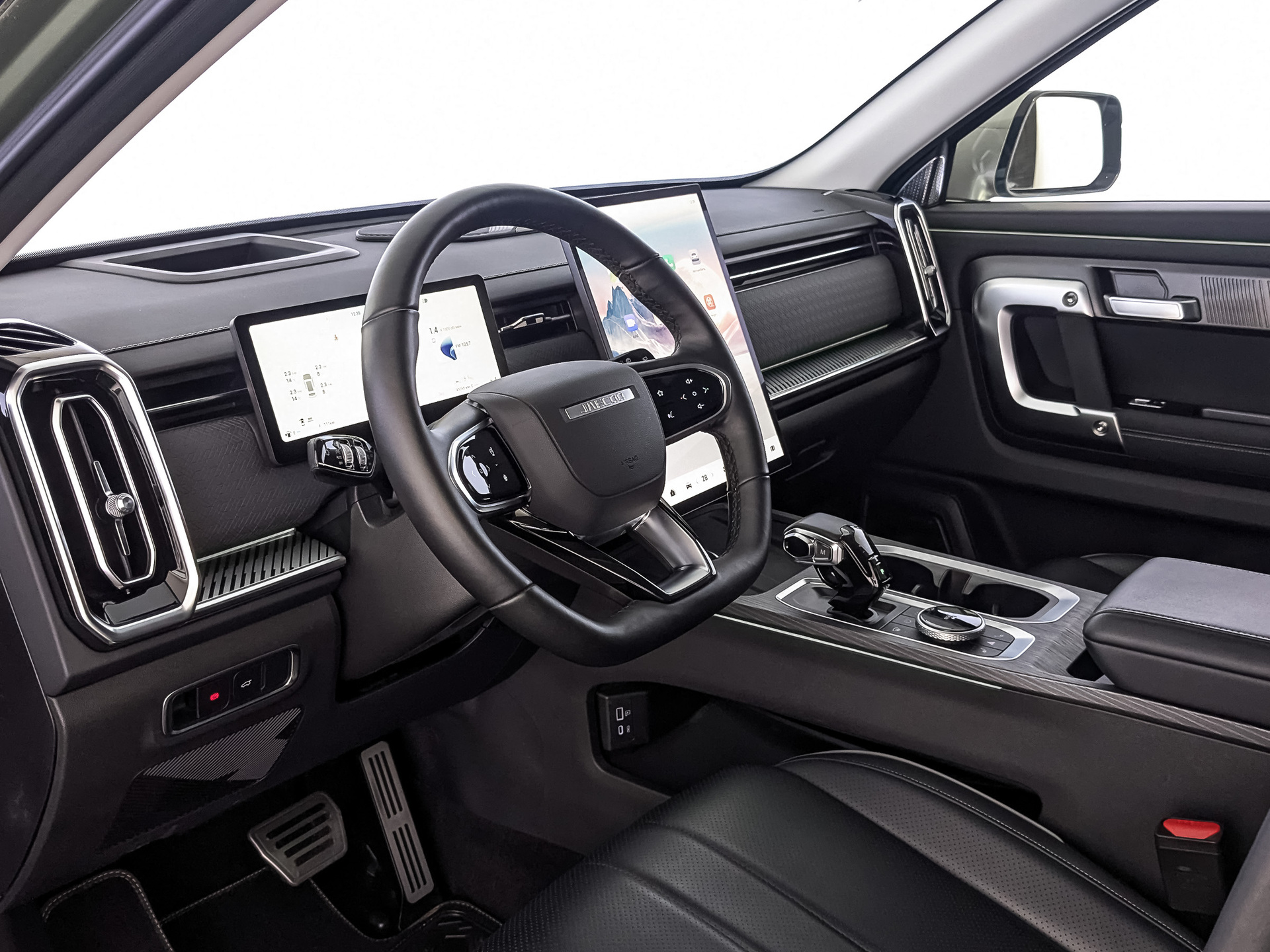 JAECOO J7 1.60 (186 л.с), автомат, 2023, пробег 49 352 км