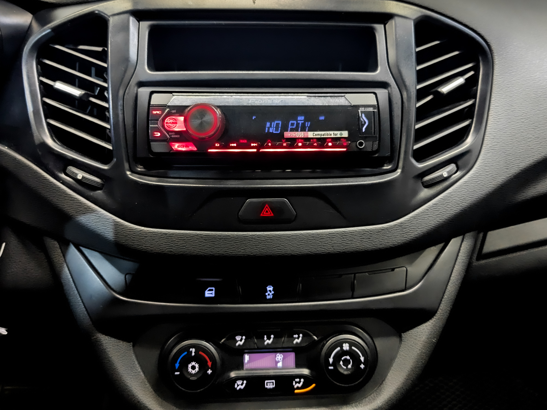 LADA Vesta 1.60 (113 л.с), автомат, 2020, пробег 68 825 км