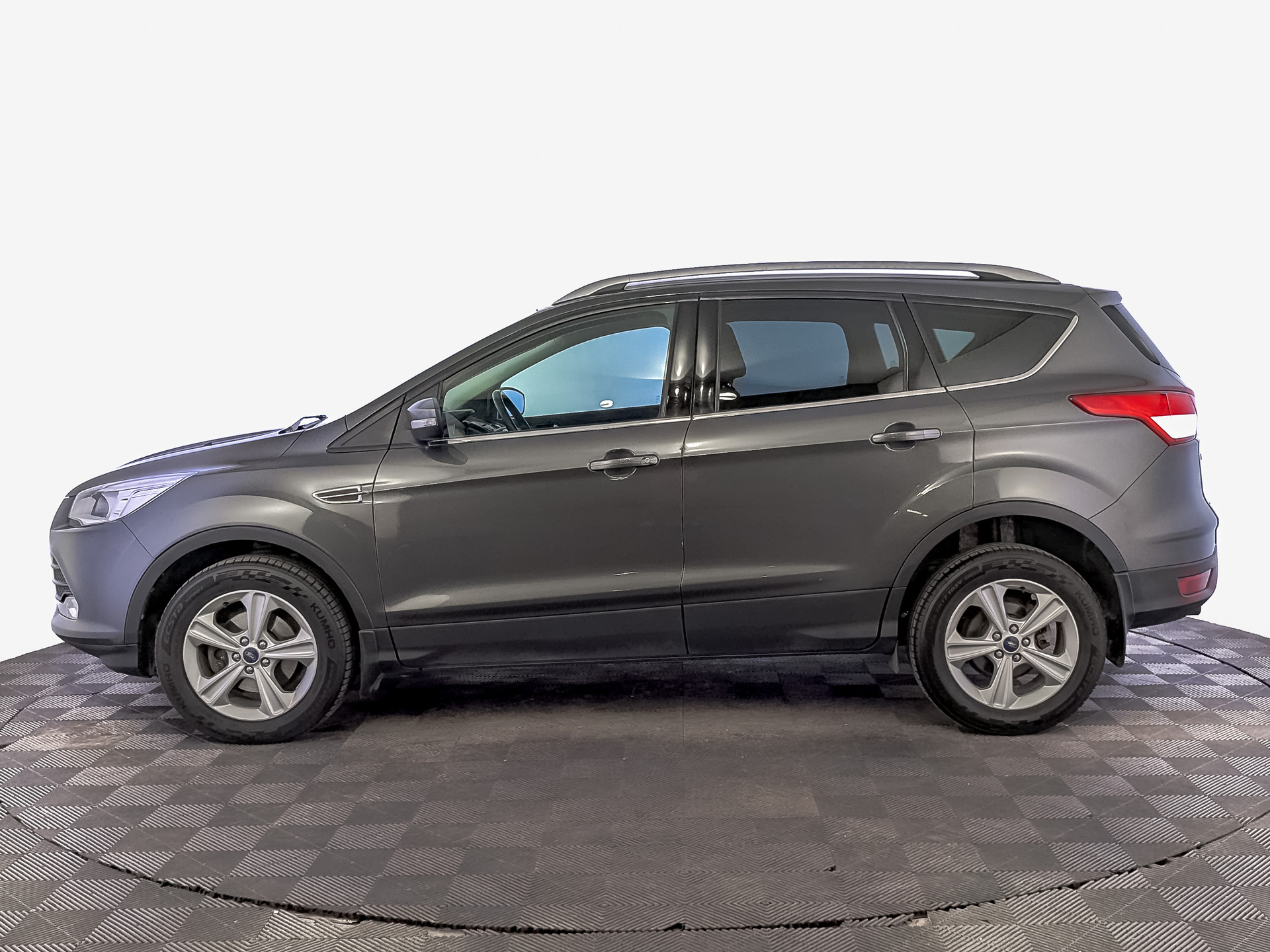 FORD Kuga 2.50 (150 л.с), автомат, 2016, пробег 104 319 км