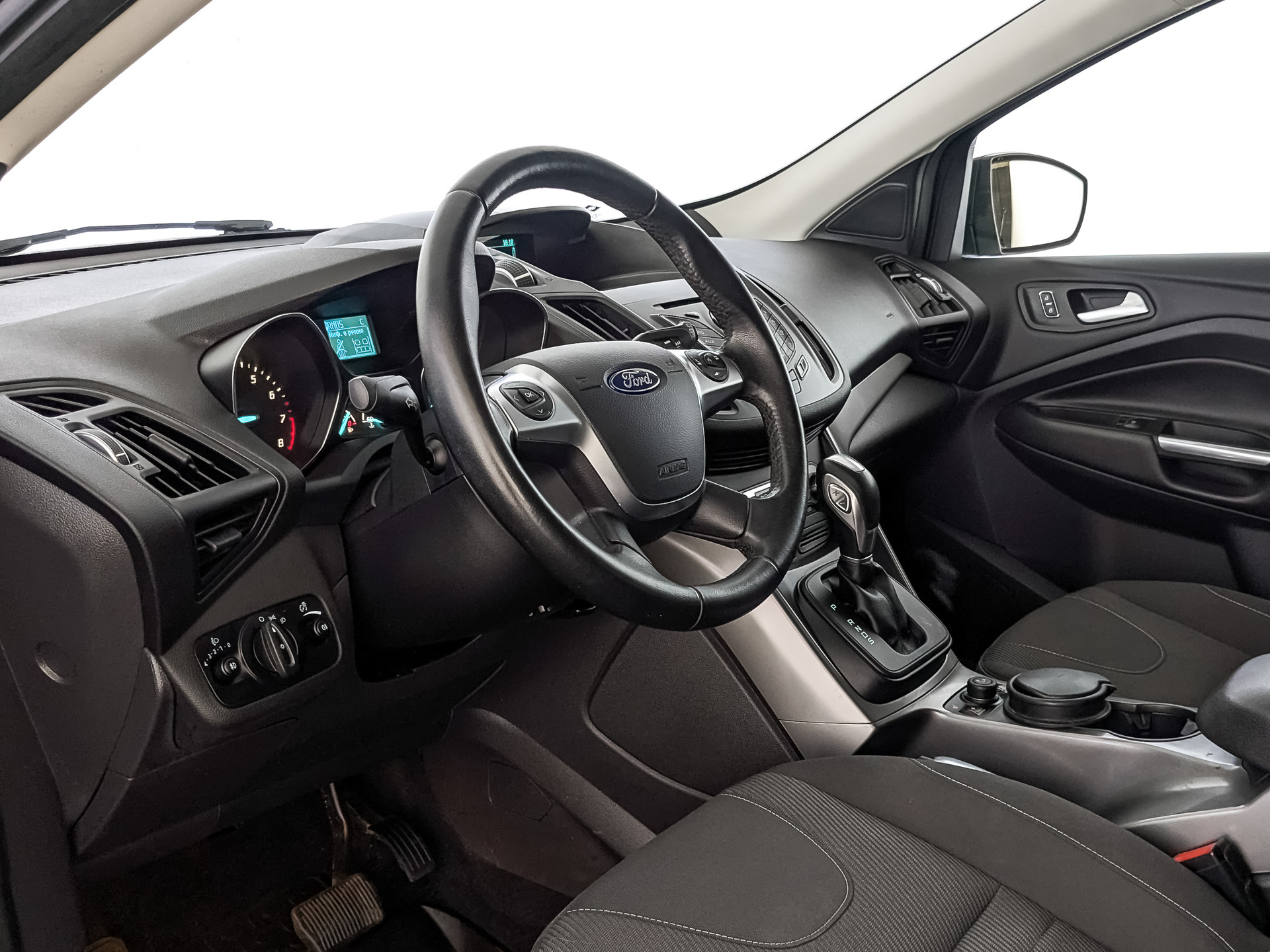 FORD Kuga 2.50 (150 л.с), автомат, 2016, пробег 104 319 км