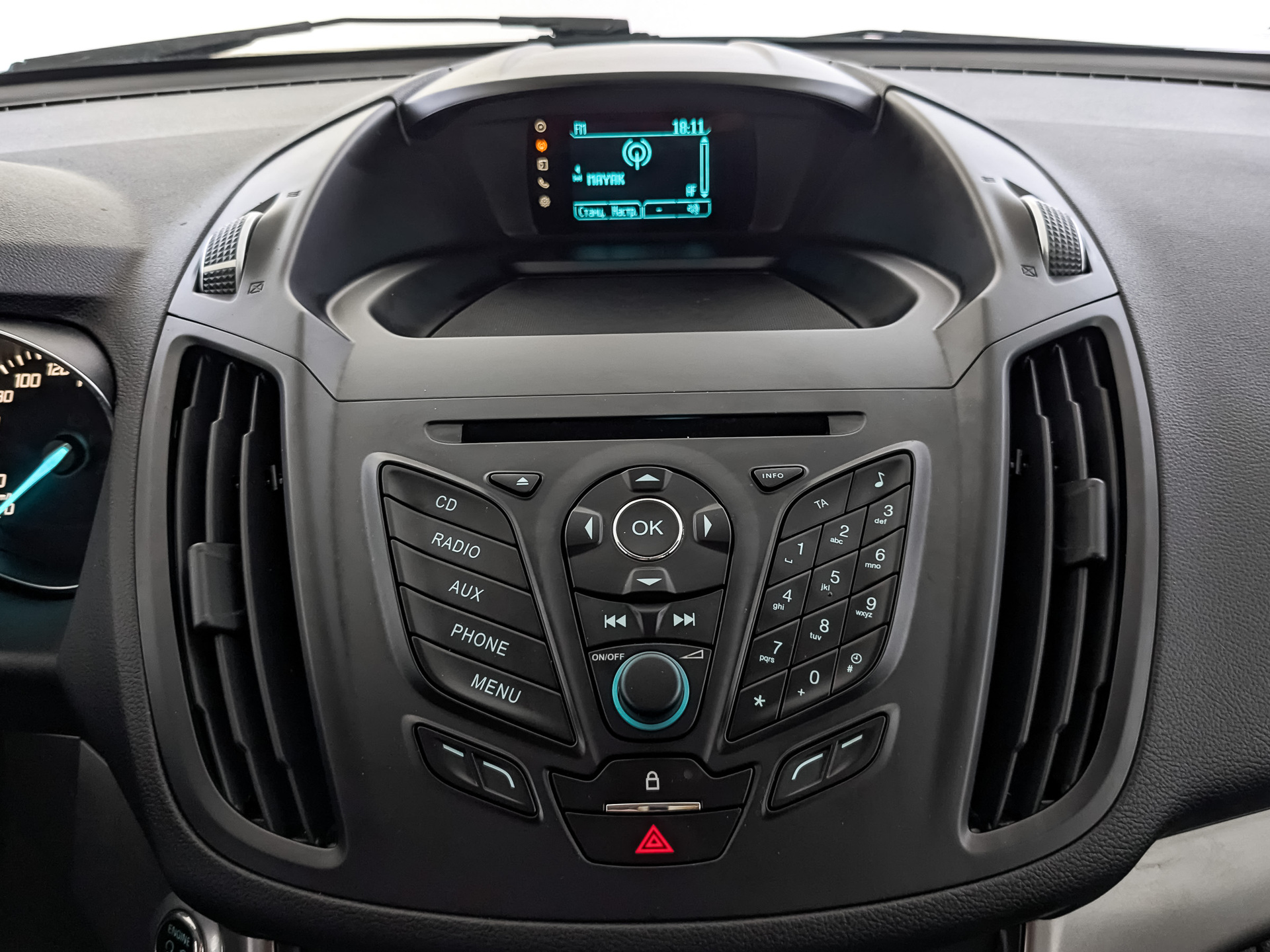 FORD Kuga 2.50 (150 л.с), автомат, 2016, пробег 104 319 км