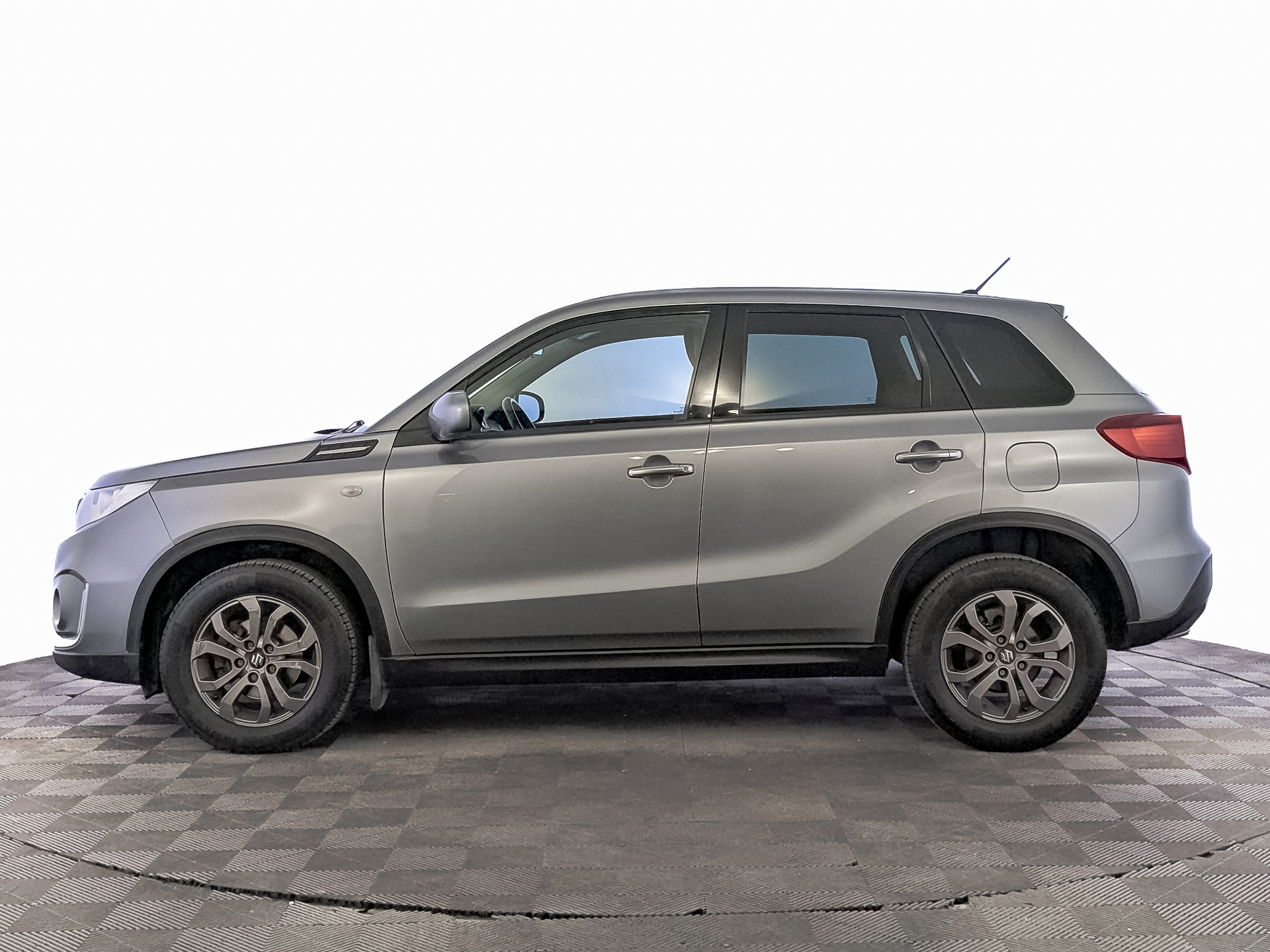 SUZUKI Vitara 1.60 (117 л.с), автомат, 2019, пробег 117 230 км