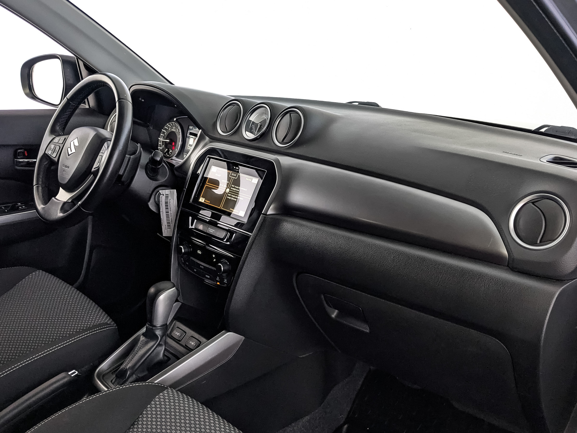SUZUKI Vitara 1.60 (117 л.с), автомат, 2019, пробег 117 230 км