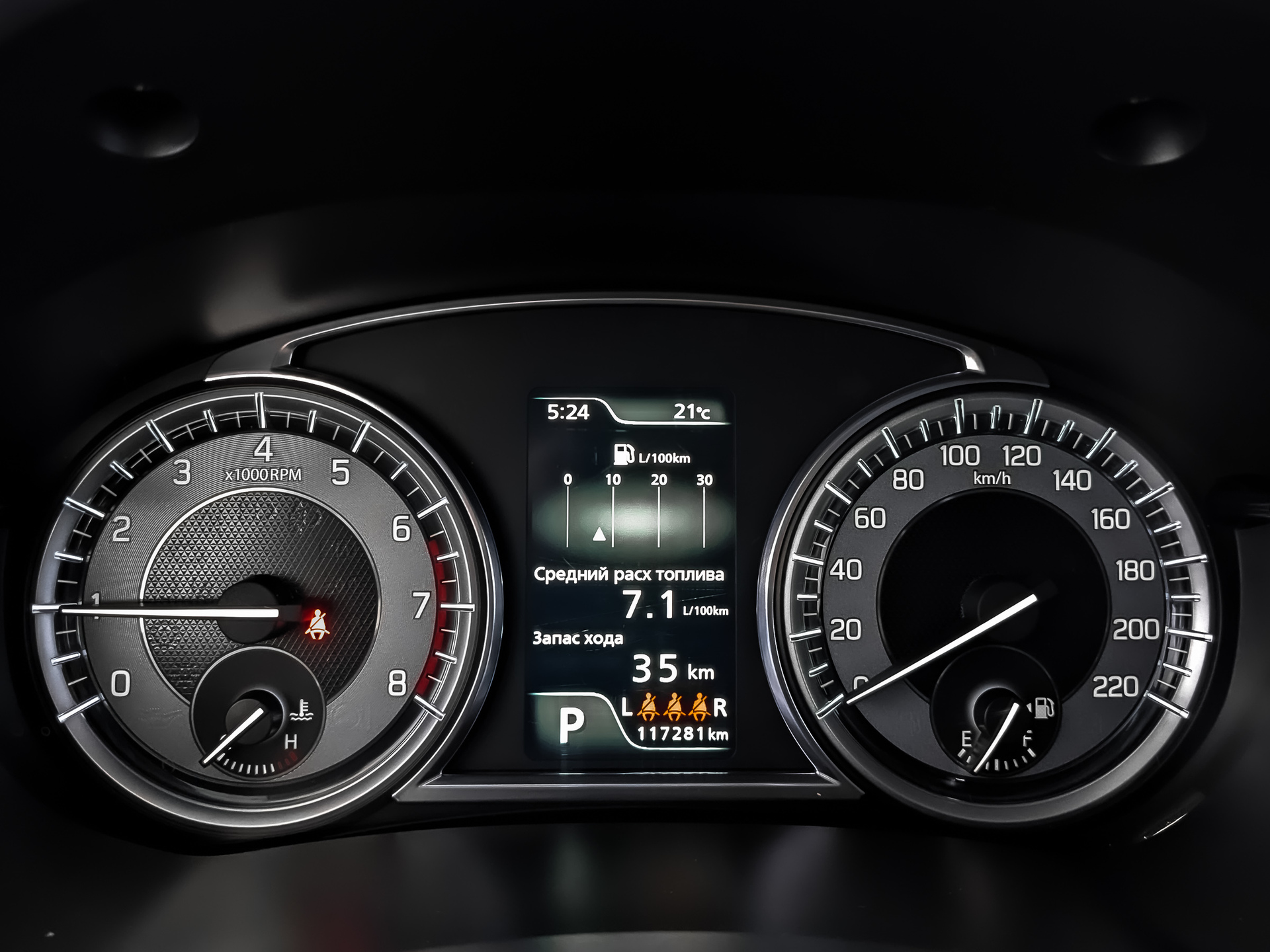 SUZUKI Vitara 1.60 (117 л.с), автомат, 2019, пробег 117 230 км