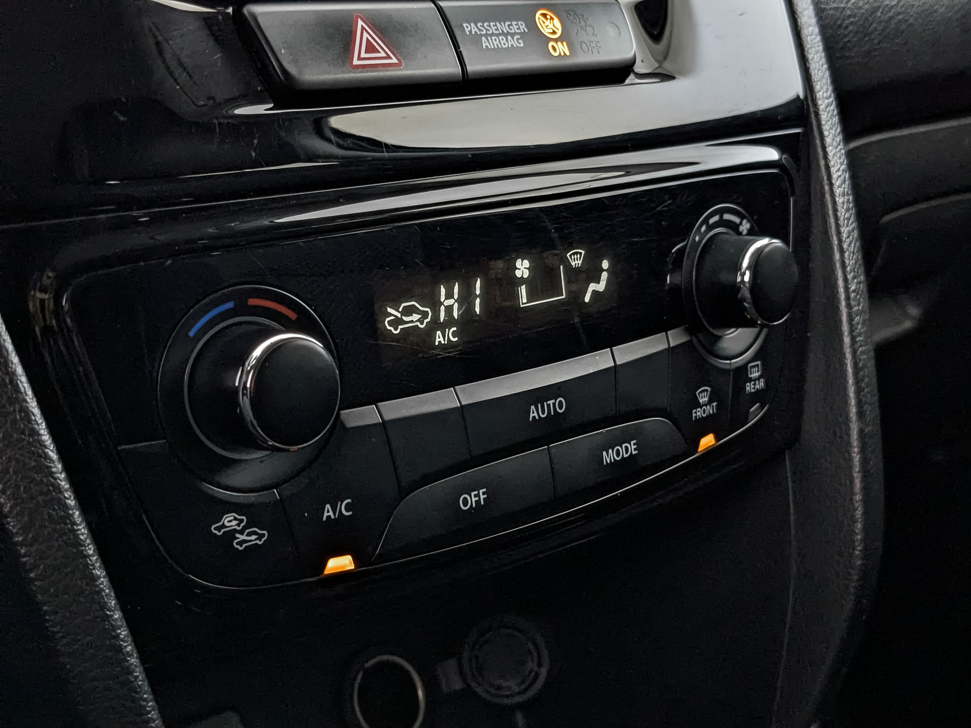 SUZUKI Vitara 1.60 (117 л.с), автомат, 2019, пробег 117 230 км