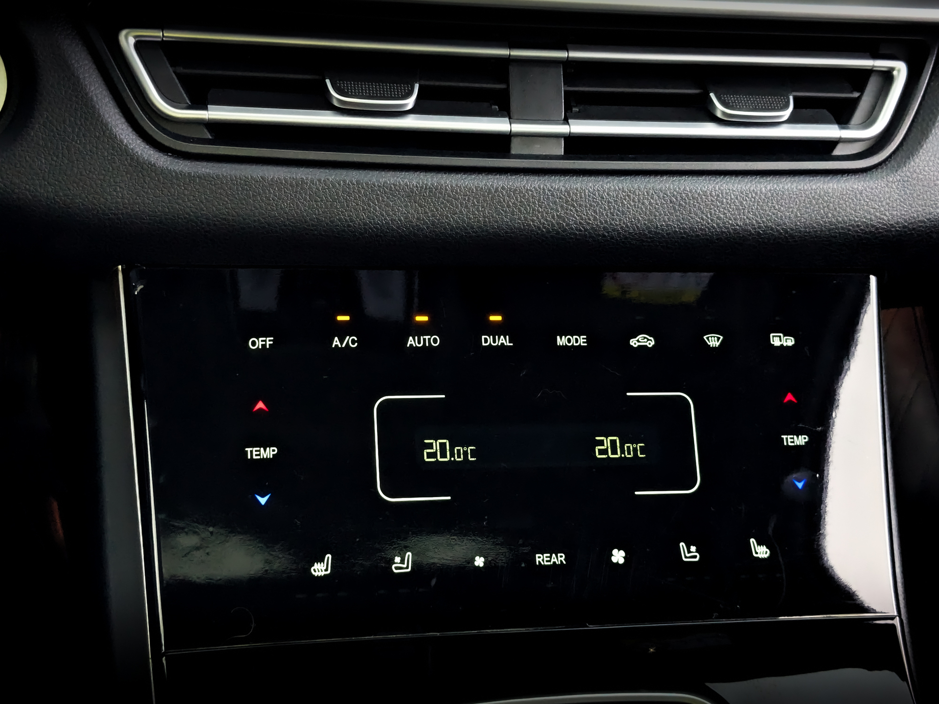 DONGFENG DFSK ix7 2.00 (220 л.с), автомат, 2024, пробег 13 957 км
