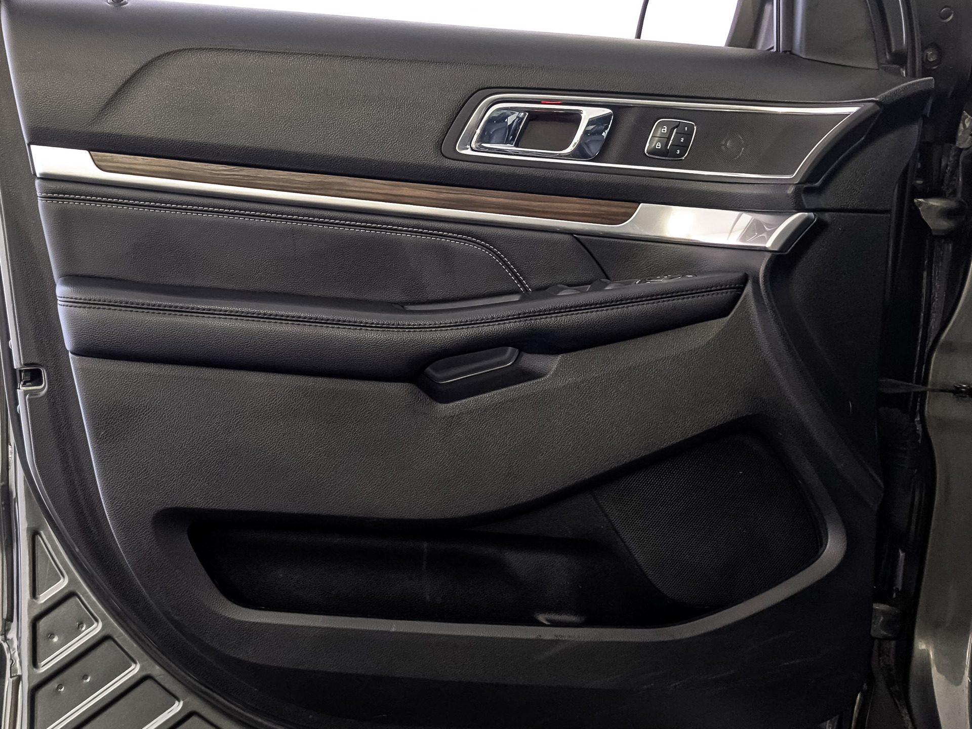 FORD Explorer 3.50 (249 л.с), автомат, 2018, пробег 136 477 км