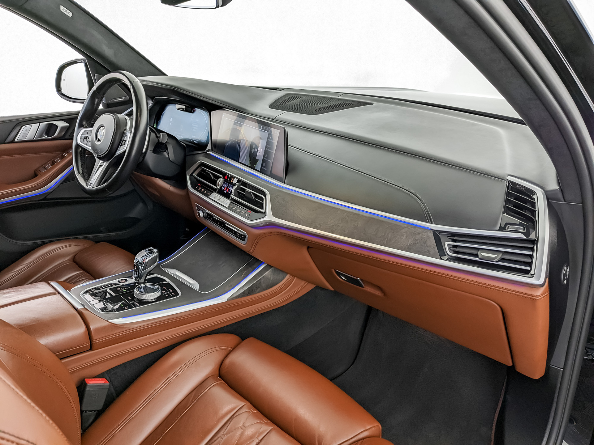 BMW X7 3.00 (249 л.с), автомат, 2021, пробег 72 025 км