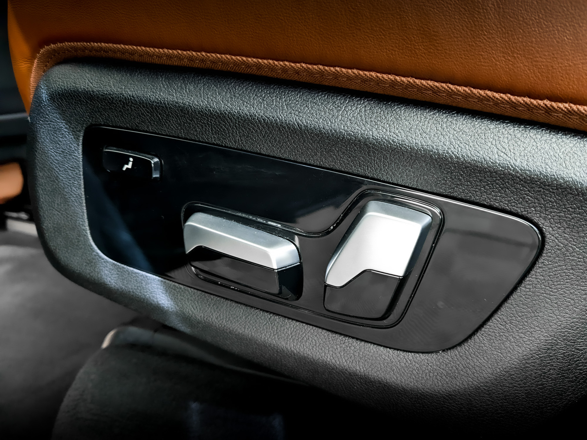 BMW X7 3.00 (249 л.с), автомат, 2021, пробег 72 025 км