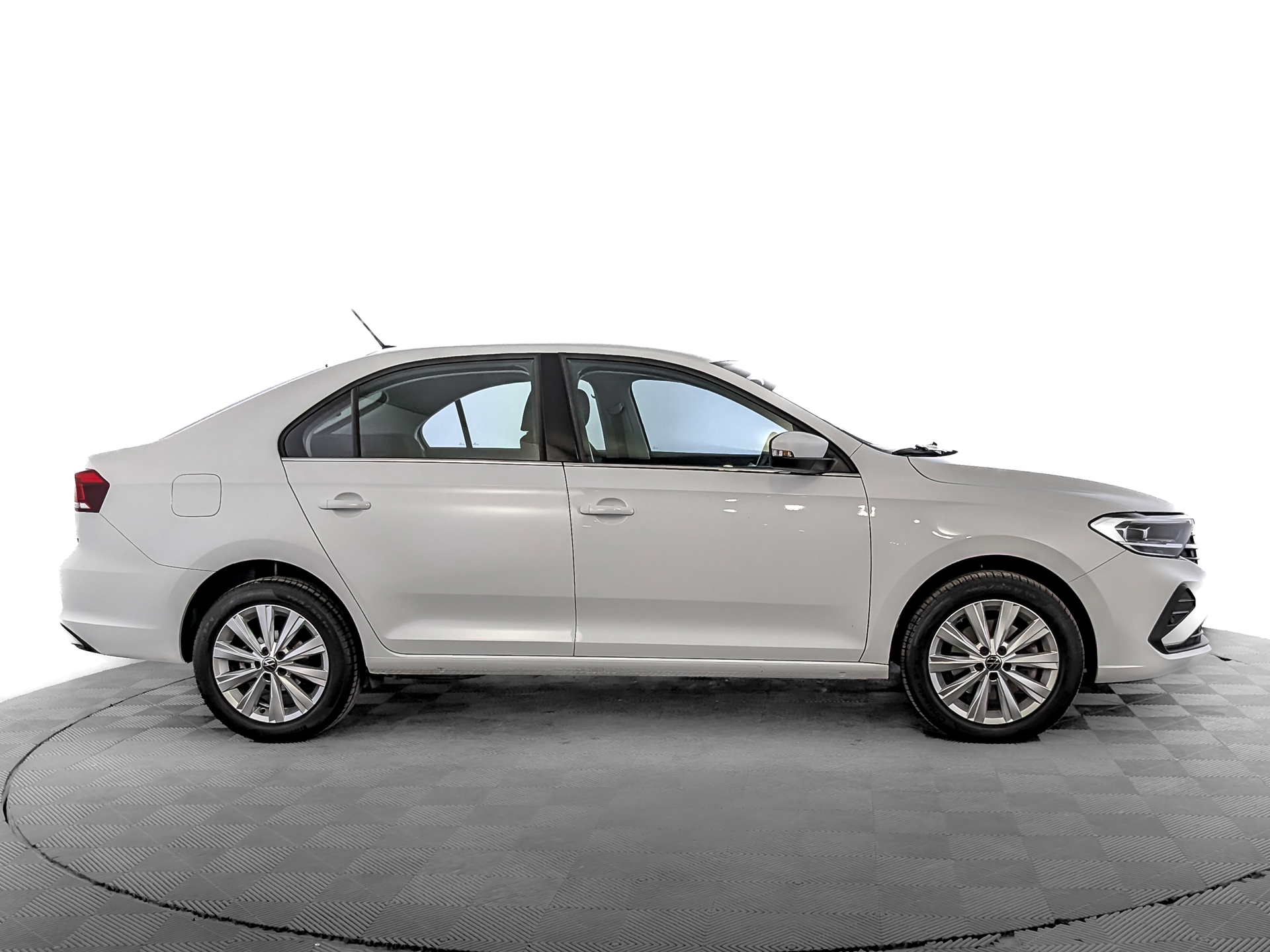 VOLKSWAGEN Polo 1.60 (110 л.с), автомат, 2021, пробег 58 583 км