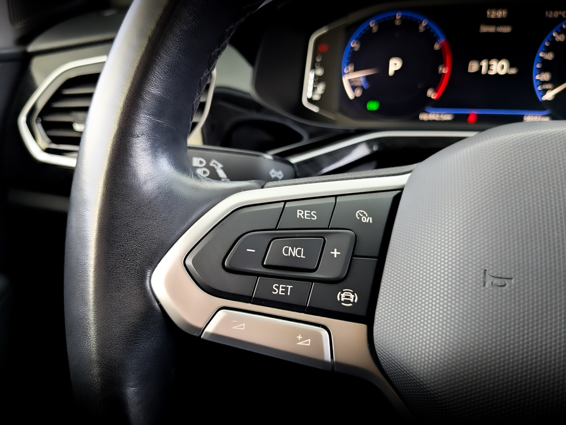 VOLKSWAGEN Polo 1.60 (110 л.с), автомат, 2021, пробег 58 583 км