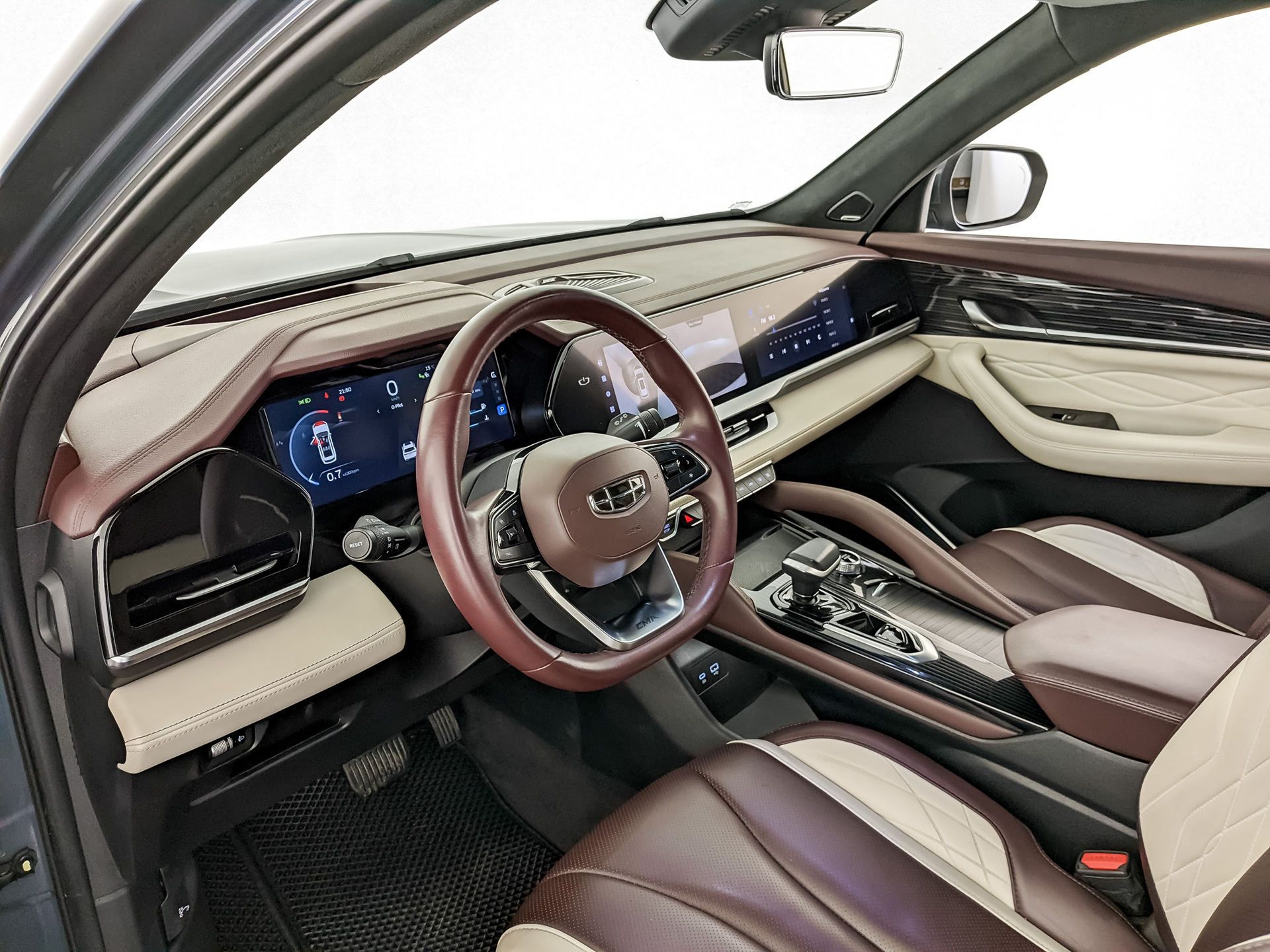 GEELY Monjaro 2.00 (238 л.с), автомат, 2023, пробег 59 132 км