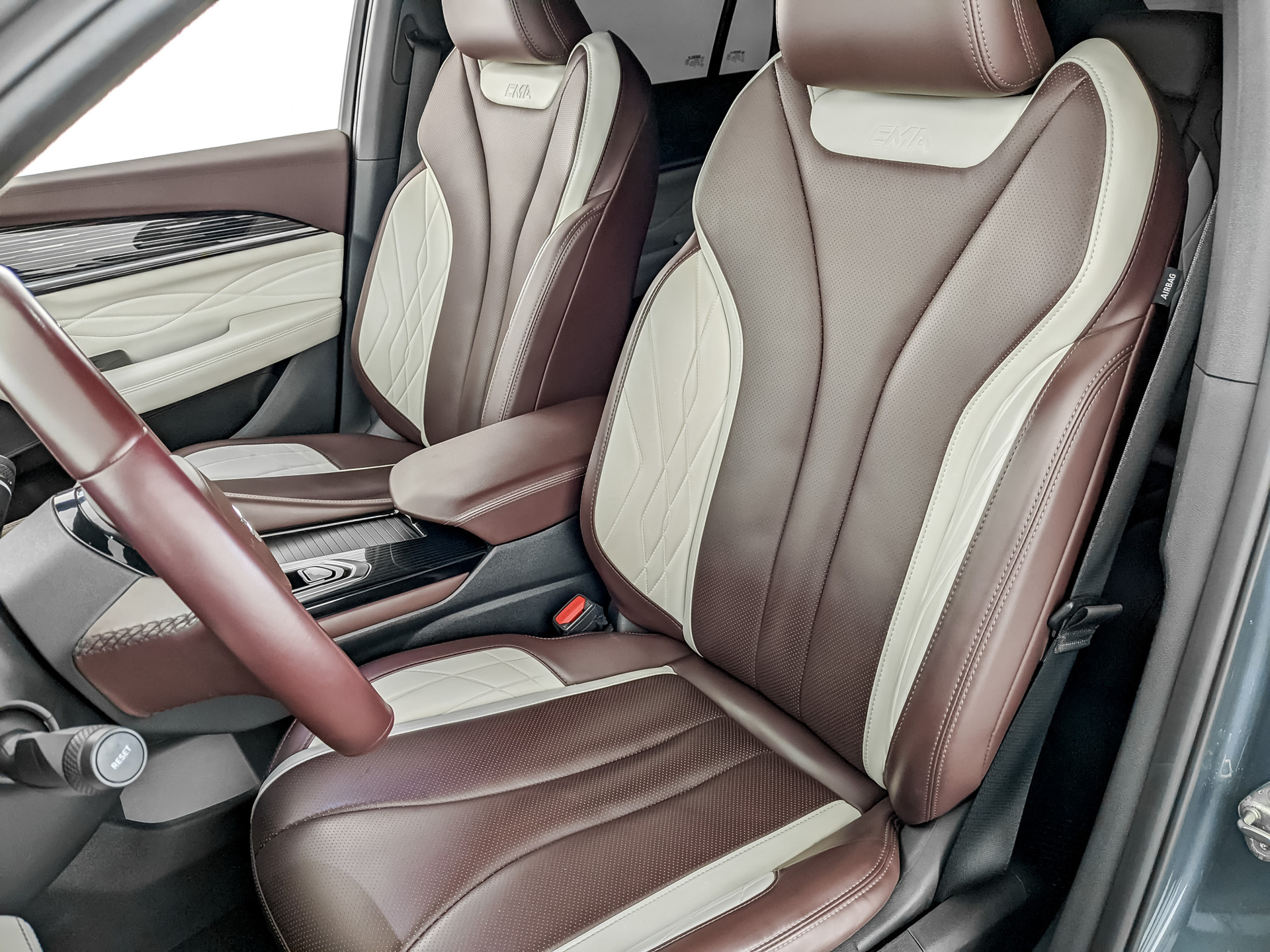 GEELY Monjaro 2.00 (238 л.с), автомат, 2023, пробег 59 132 км