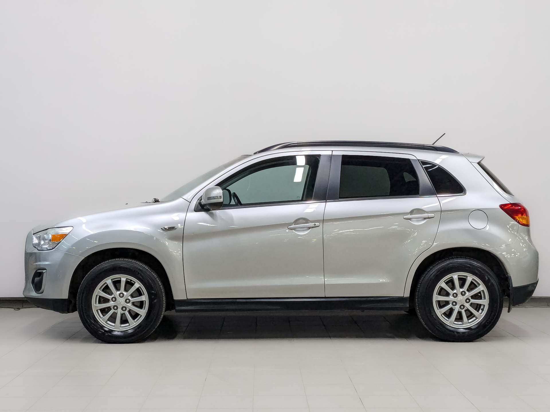 MITSUBISHI ASX 1.80 (140 л.с), автомат, 2012, пробег 129 657 км