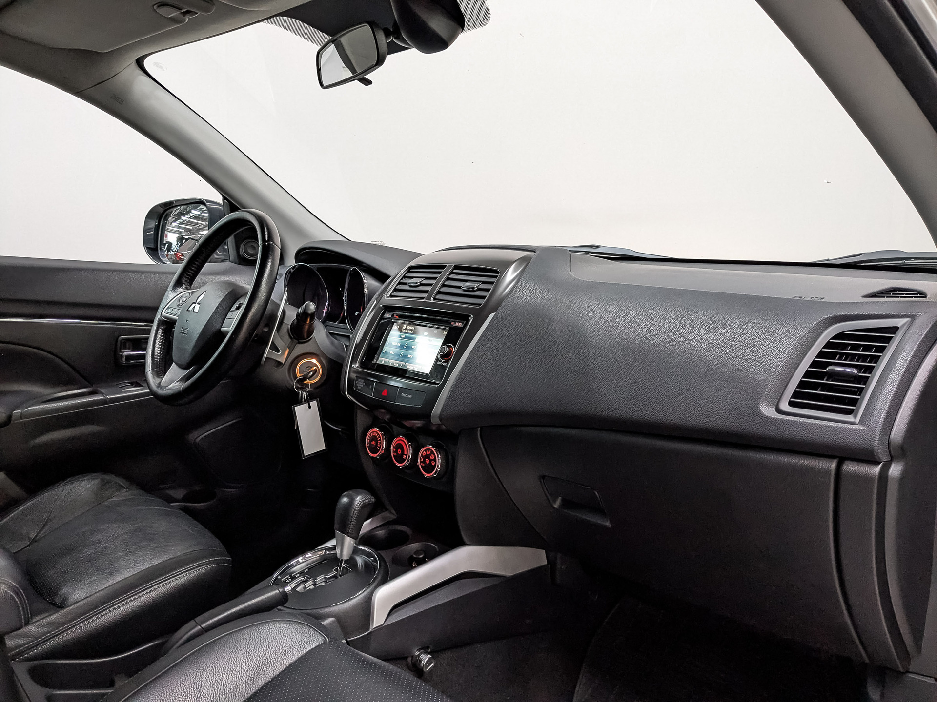 MITSUBISHI ASX 1.80 (140 л.с), автомат, 2012, пробег 129 657 км