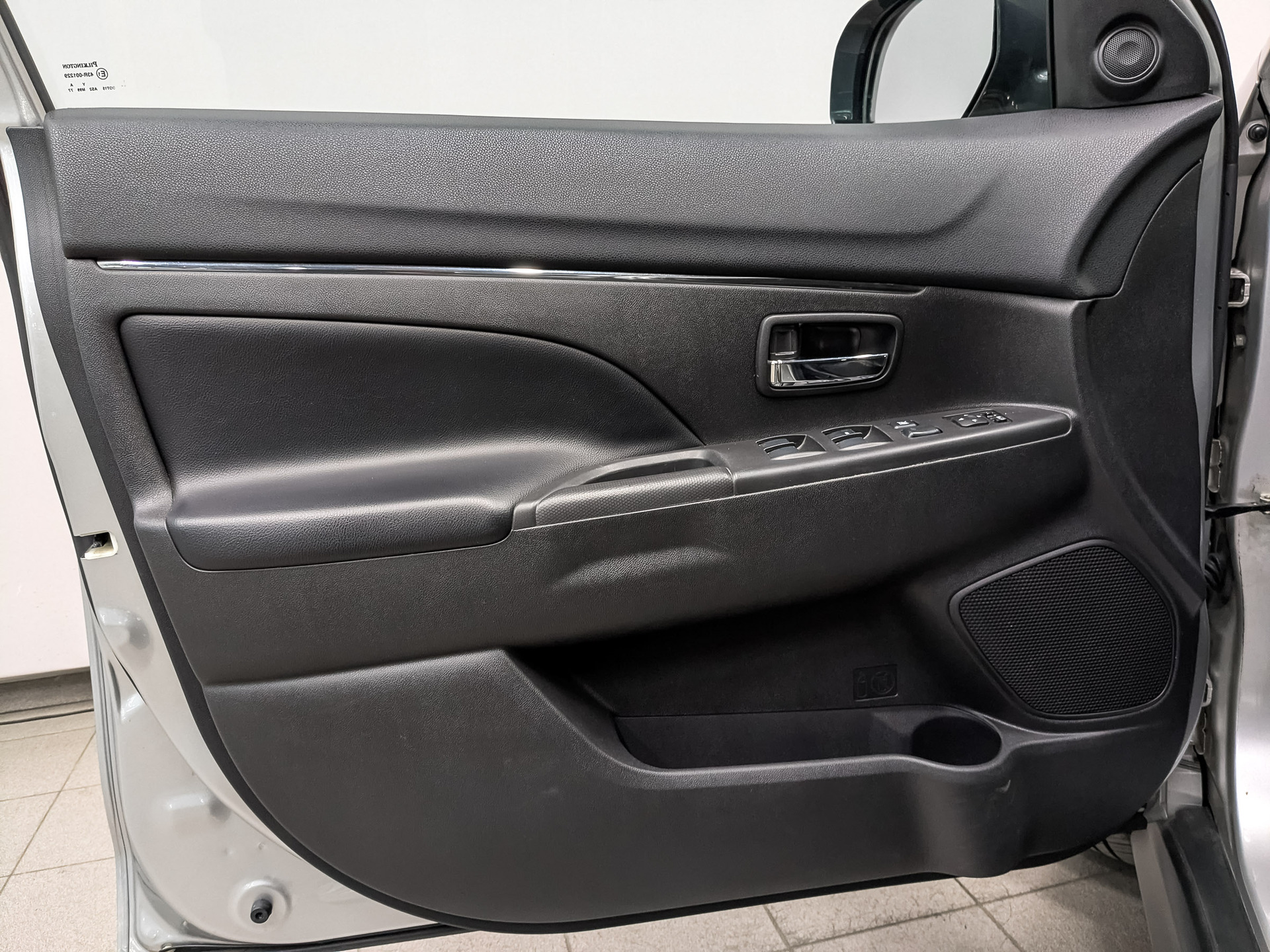 MITSUBISHI ASX 1.80 (140 л.с), автомат, 2012, пробег 129 657 км