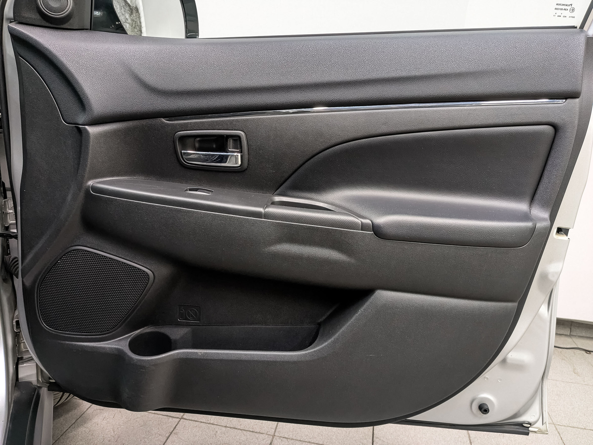 MITSUBISHI ASX 1.80 (140 л.с), автомат, 2012, пробег 129 657 км