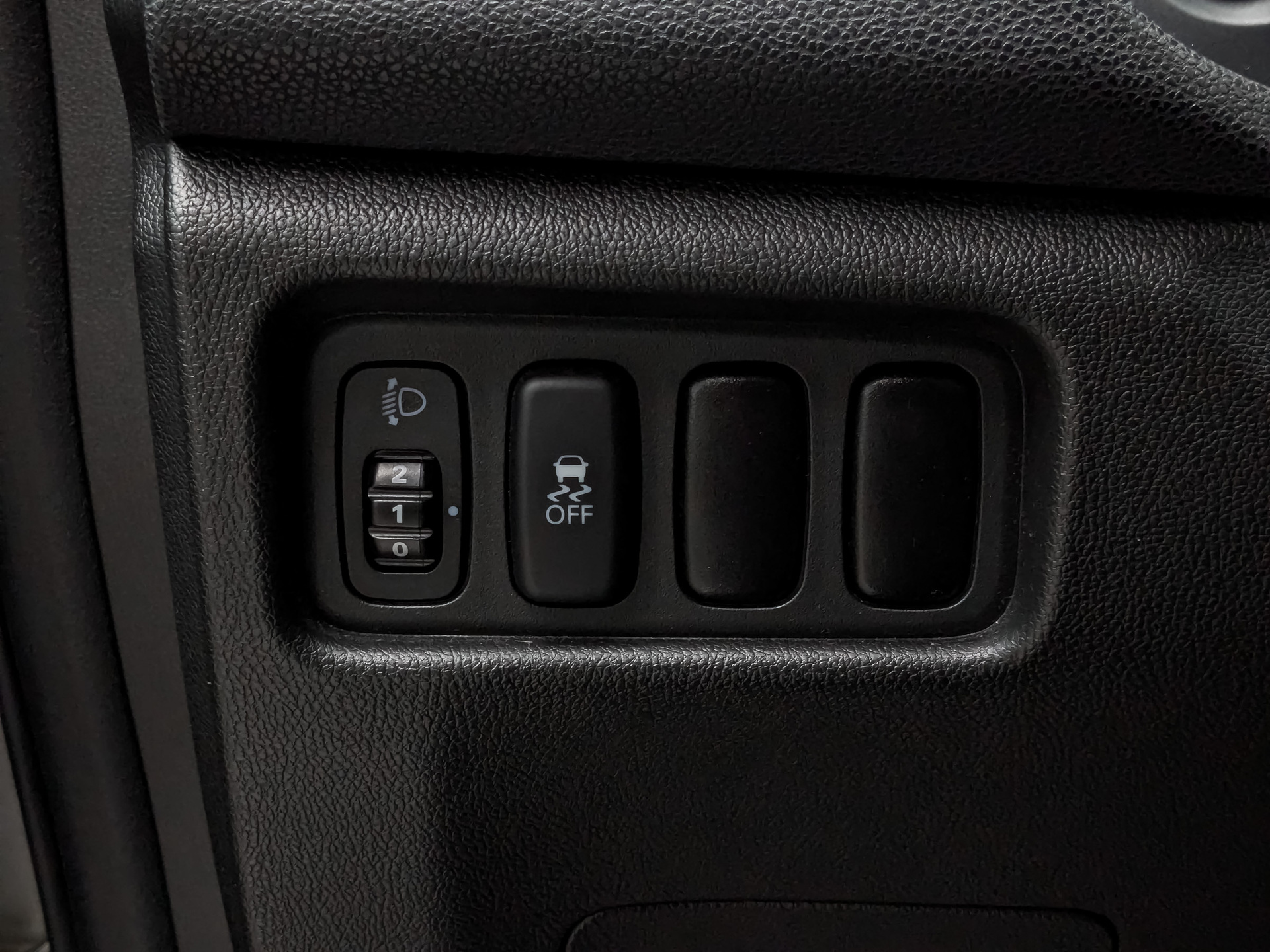 MITSUBISHI ASX 1.80 (140 л.с), автомат, 2012, пробег 129 657 км