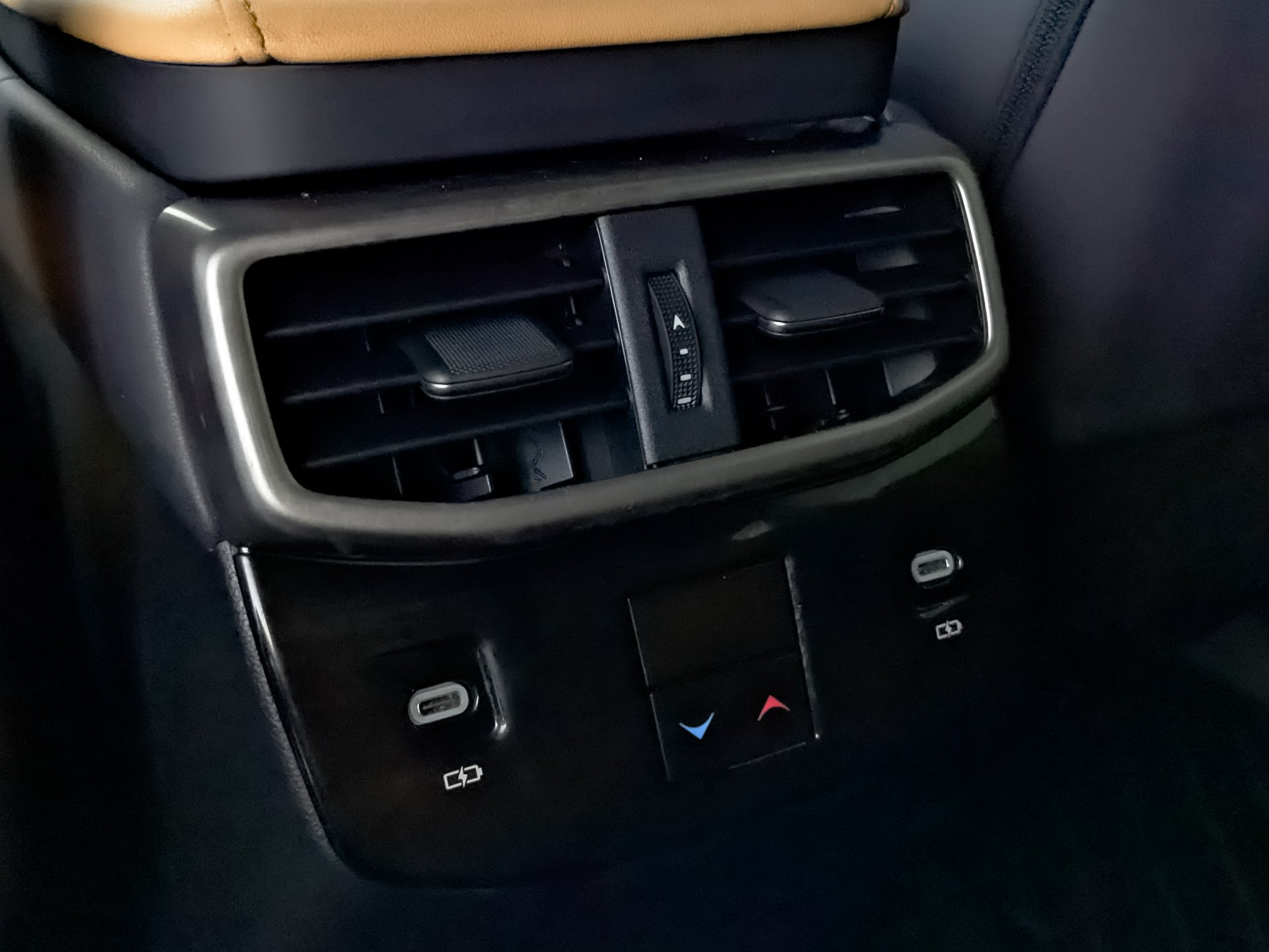 LEXUS RX 2.40 (249 л.с), автомат, 2023, пробег 59 058 км