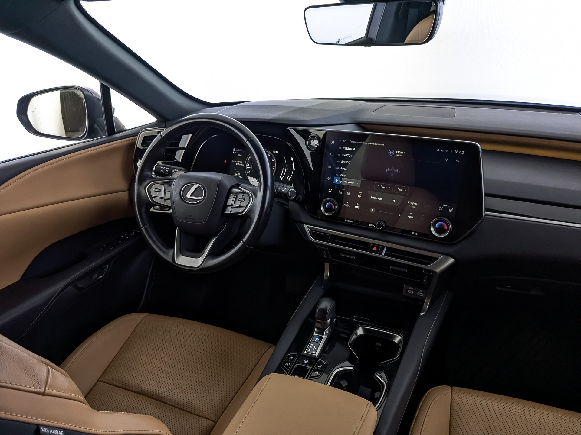 LEXUS RX 2.40 (249 л.с), автомат, 2023, пробег 59 058 км