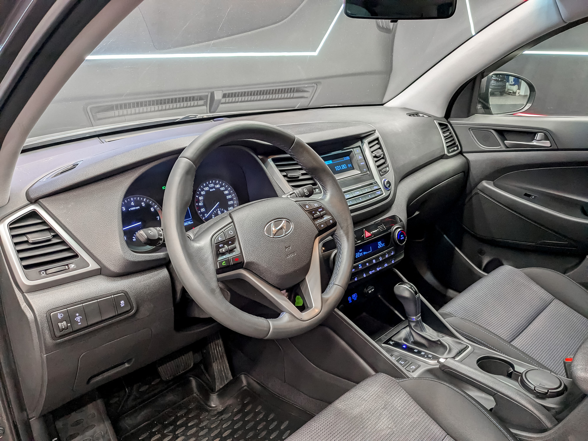 HYUNDAI Tucson 2.00 (149 л.с), автомат, 2018, пробег 106 578 км