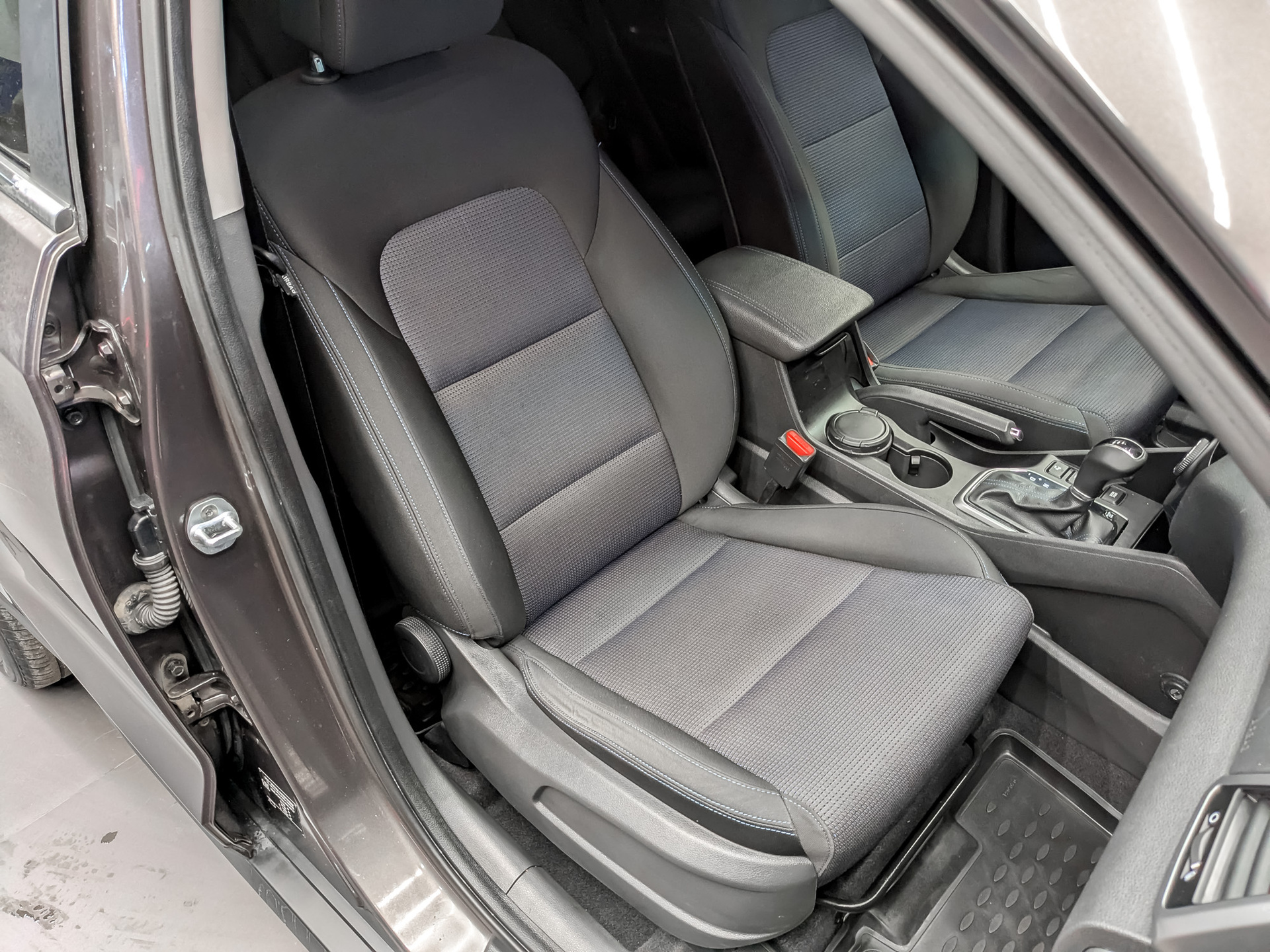 HYUNDAI Tucson 2.00 (149 л.с), автомат, 2018, пробег 106 578 км