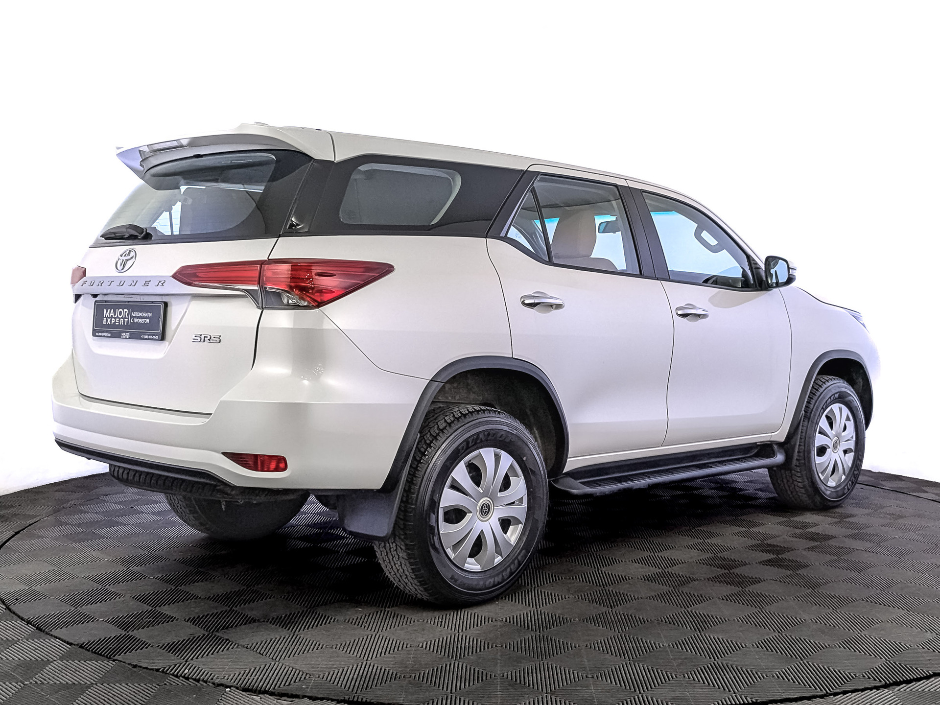 TOYOTA Fortuner 2.70 (166 л.с), автомат, 2022, пробег 23 477 км