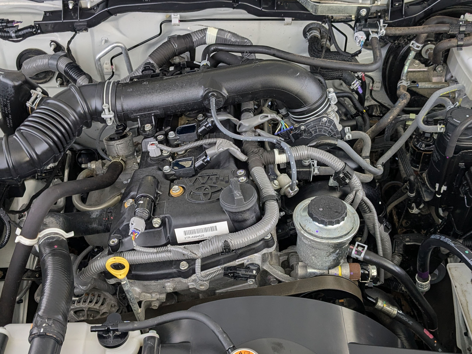 TOYOTA Fortuner 2.70 (166 л.с), автомат, 2022, пробег 23 477 км